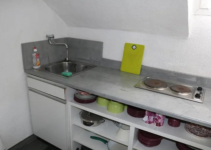 Lejlighed Mit Gartenblick Und Kleines Im 3 Familienhaus